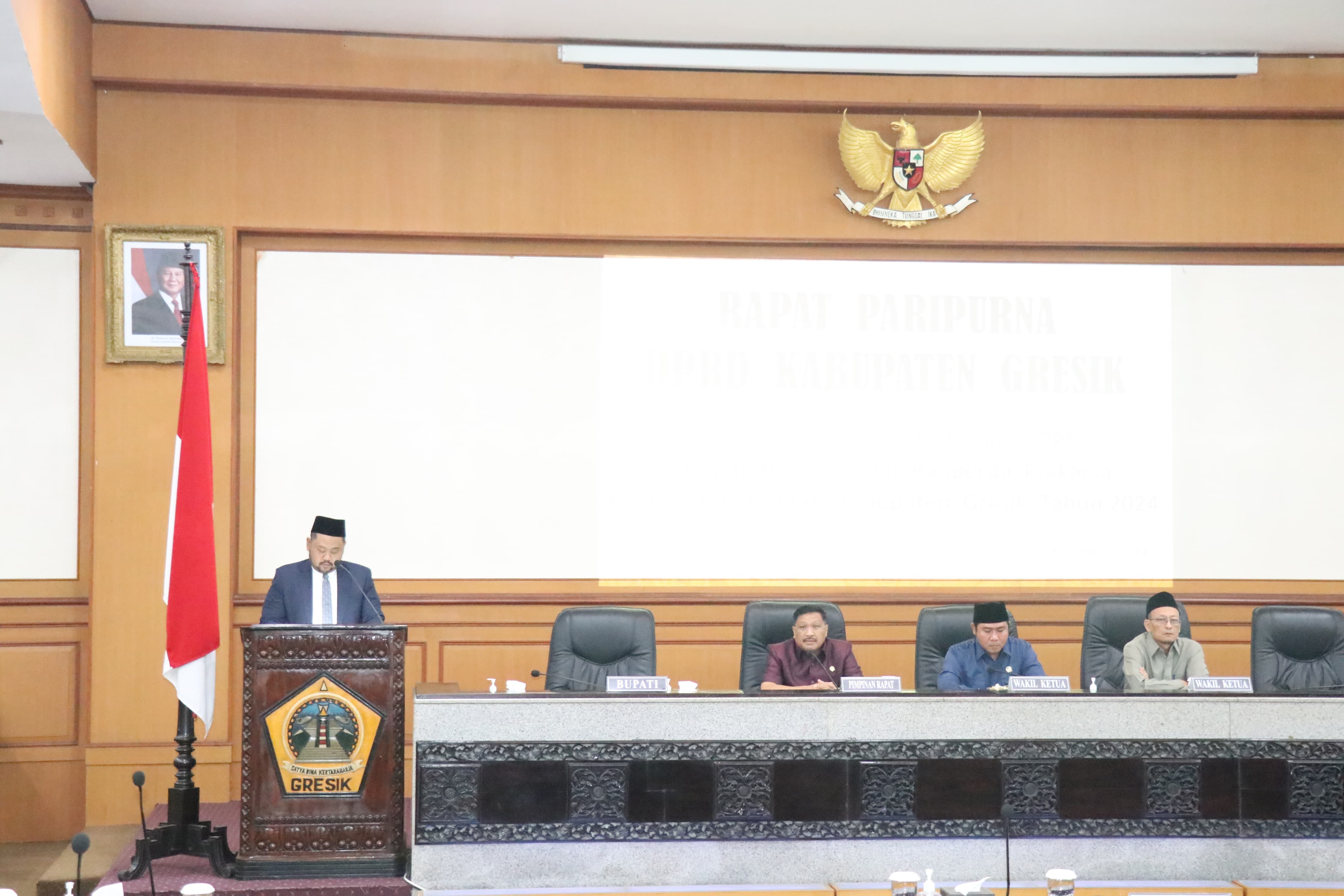 EMPAT RANPERDA DIJELASKAN DALAM RAPAT PARIPURNA